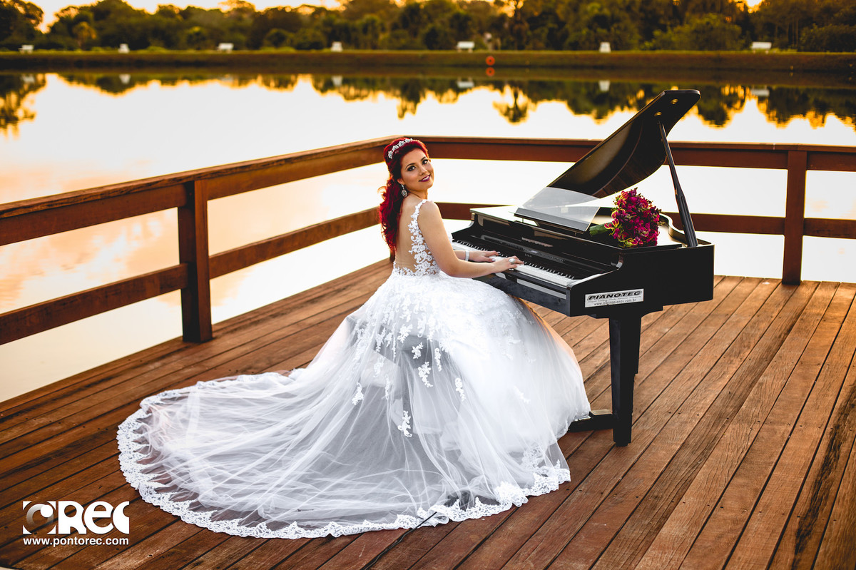 noiva, noivado, buque, por do sol, acessorios noiva, vestido de noiva, fotografia de casamento, fotografo de casamento, campo grande, editorial