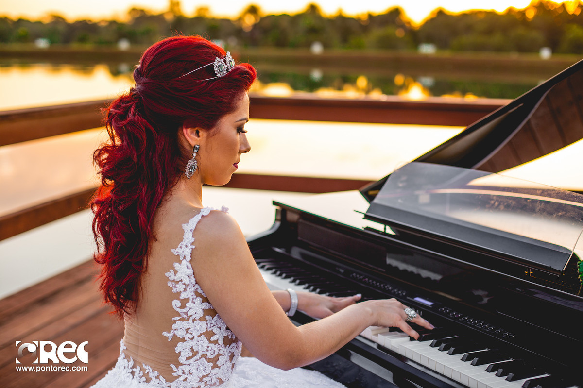 noiva, noivado, buque, por do sol, acessorios noiva, vestido de noiva, fotografia de casamento, fotografo de casamento, campo grande, editorial