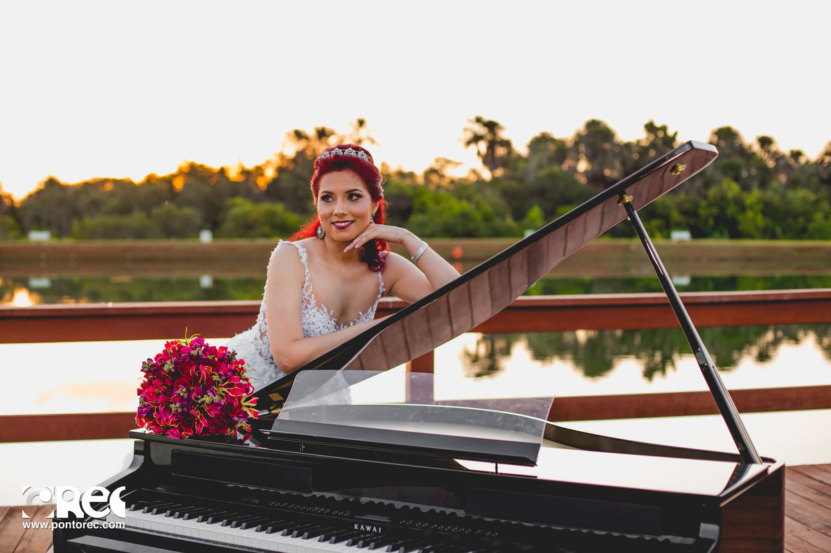 noiva, noivado, buque, por do sol, acessorios noiva, vestido de noiva, fotografia de casamento, fotografo de casamento, campo grande, editorial