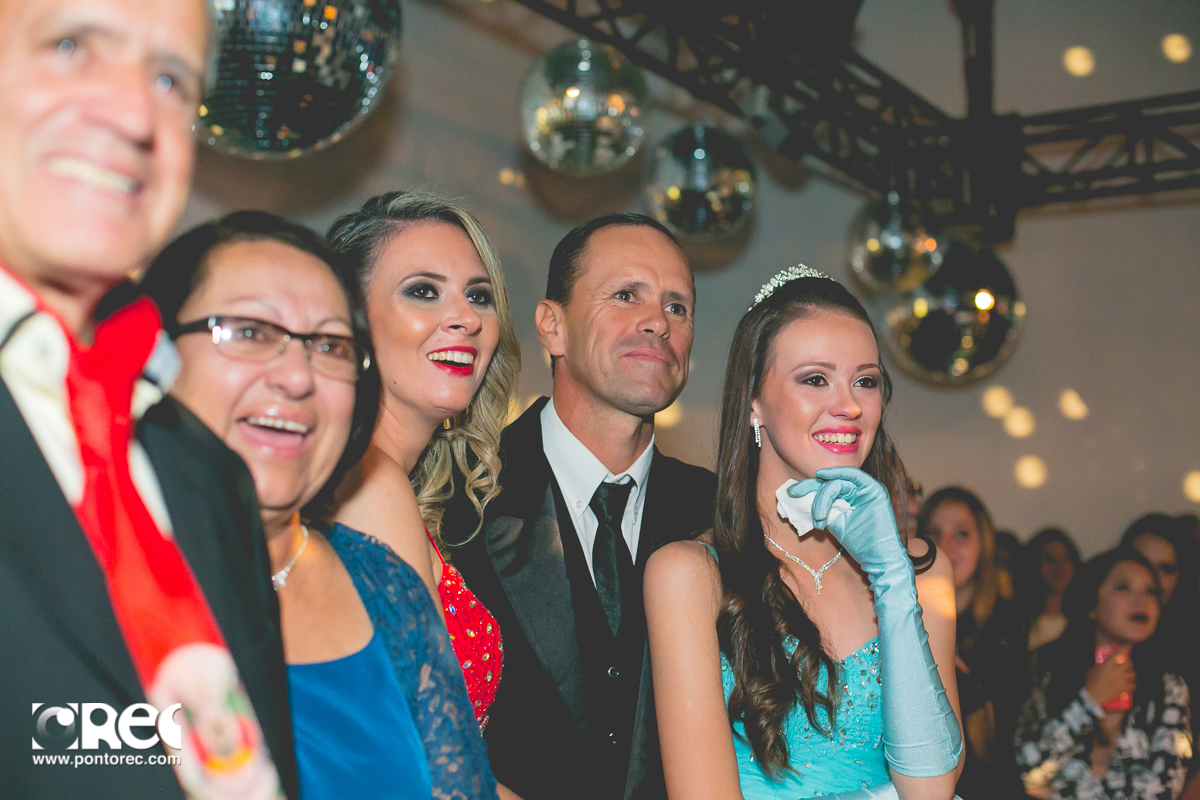 15 anos, festa de 15 anos, campo grande, fotografo campo grande, fotografia de casamento, pontorec, ponto rec producoes, fotografia campo grande ms, decoracao, romeu e julieta campo grande, decoracao festa, fogos, emocao, choro