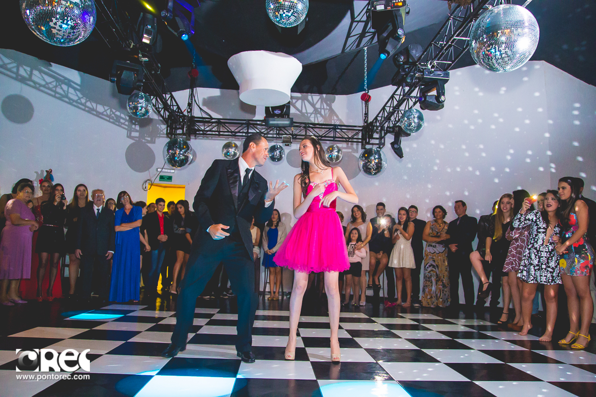 15 anos, festa de 15 anos, campo grande, fotografo campo grande, fotografia de casamento, pontorec, ponto rec producoes, fotografia campo grande ms, decoracao, romeu e julieta campo grande, decoracao festa, fogos, emocao, choro, alegria, brinde, vestido d