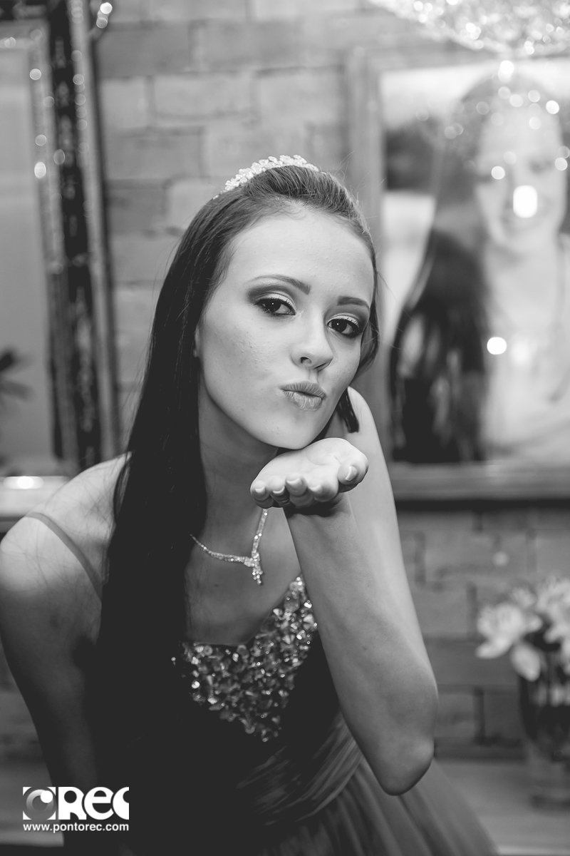 15 anos, festa de 15 anos, campo grande, fotografo campo grande, fotografia de casamento, pontorec, ponto rec producoes, fotografia campo grande ms, decoracao, romeu e julieta campo grande, decoracao festa, fogos, emocao, choro, alegria, brinde, vestido d