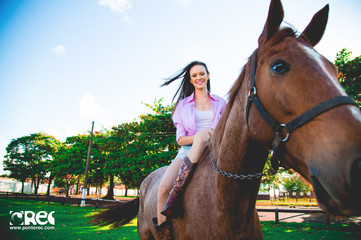 debutante, 15 anos, ensaio 15 anos, bruna 15 anos, hipismo, hipica, ensaio na hipica, aniversario 15 anos, ponto rec, fotos de 15 anos, ensaio fotografico 15 anos