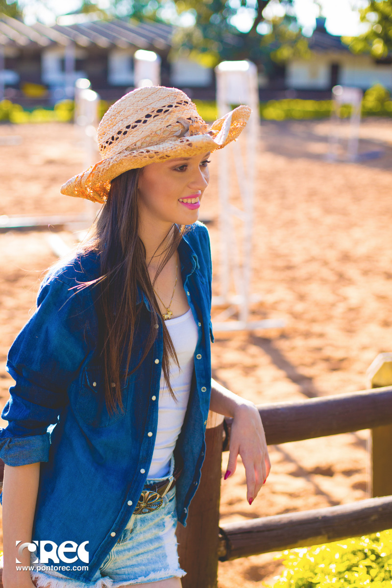 debutante, 15 anos, ensaio 15 anos, bruna 15 anos, hipismo, hipica, ensaio na hipica, aniversario 15 anos, ponto rec, fotos de 15 anos, ensaio fotografico 15 anos