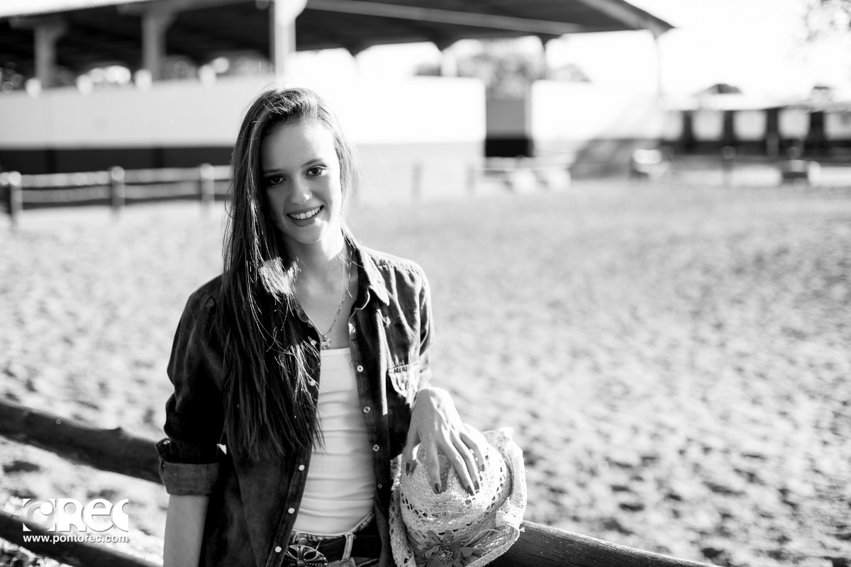 debutante, 15 anos, ensaio 15 anos, bruna 15 anos, hipismo, hipica, ensaio na hipica, aniversario 15 anos, ponto rec, fotos de 15 anos, ensaio fotografico 15 anos