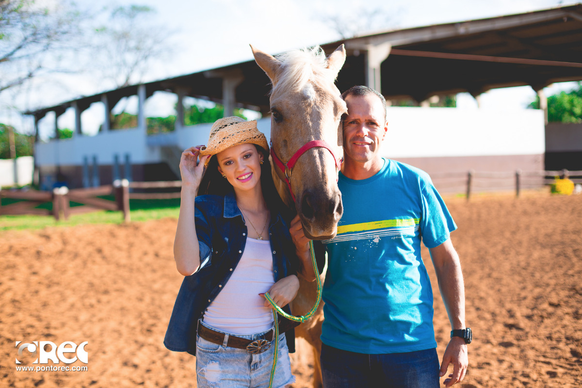 debutante, 15 anos, ensaio 15 anos, bruna 15 anos, hipismo, hipica, ensaio na hipica, aniversario 15 anos, ponto rec, fotos de 15 anos, ensaio fotografico 15 anos