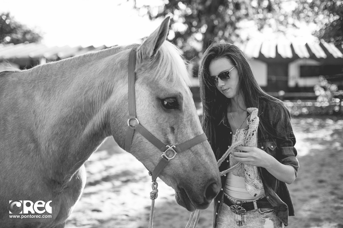 debutante, 15 anos, ensaio 15 anos, bruna 15 anos, hipismo, hipica, ensaio na hipica, aniversario 15 anos, ponto rec, fotos de 15 anos, ensaio fotografico 15 anos