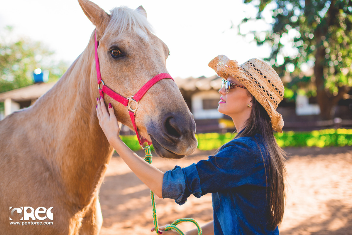 debutante, 15 anos, ensaio 15 anos, bruna 15 anos, hipismo, hipica, ensaio na hipica, aniversario 15 anos, ponto rec, fotos de 15 anos, ensaio fotografico 15 anos
