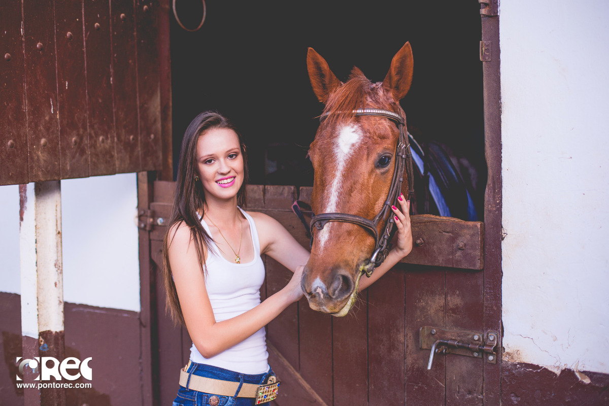debutante, 15 anos, ensaio 15 anos, bruna 15 anos, hipismo, hipica, ensaio na hipica, aniversario 15 anos, ponto rec, fotos de 15 anos, ensaio fotografico 15 anos