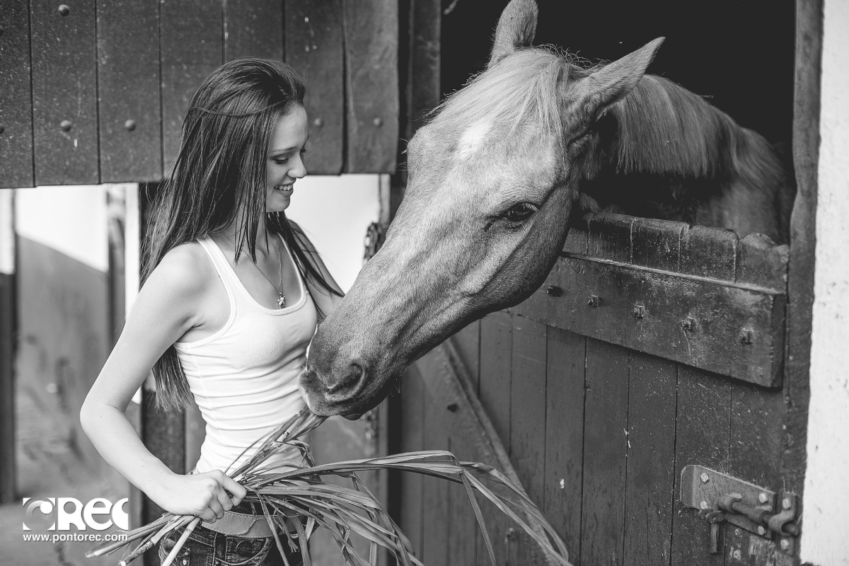 debutante, 15 anos, ensaio 15 anos, bruna 15 anos, hipismo, hipica, ensaio na hipica, aniversario 15 anos, ponto rec, fotos de 15 anos, ensaio fotografico 15 anos