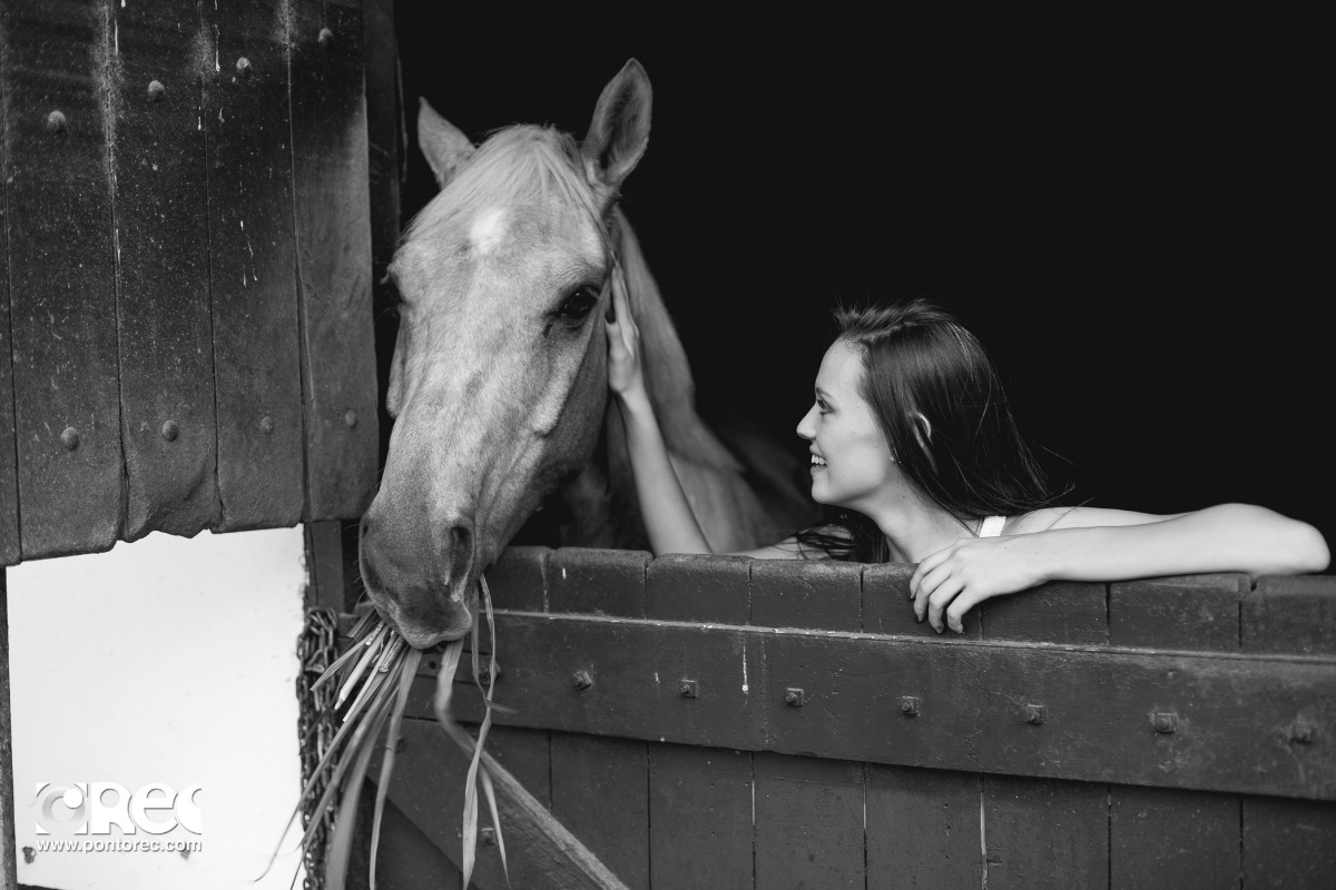 debutante, 15 anos, ensaio 15 anos, bruna 15 anos, hipismo, hipica, ensaio na hipica, aniversario 15 anos, ponto rec, fotos de 15 anos, ensaio fotografico 15 anos