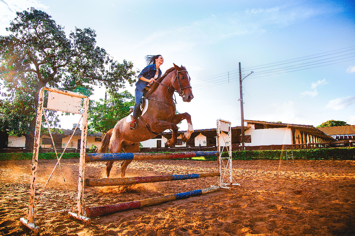 debutante, 15 anos, ensaio 15 anos, bruna 15 anos, hipismo, hipica, ensaio na hipica, aniversario 15 anos, ponto rec, fotos de 15 anos, ensaio fotografico 15 anos