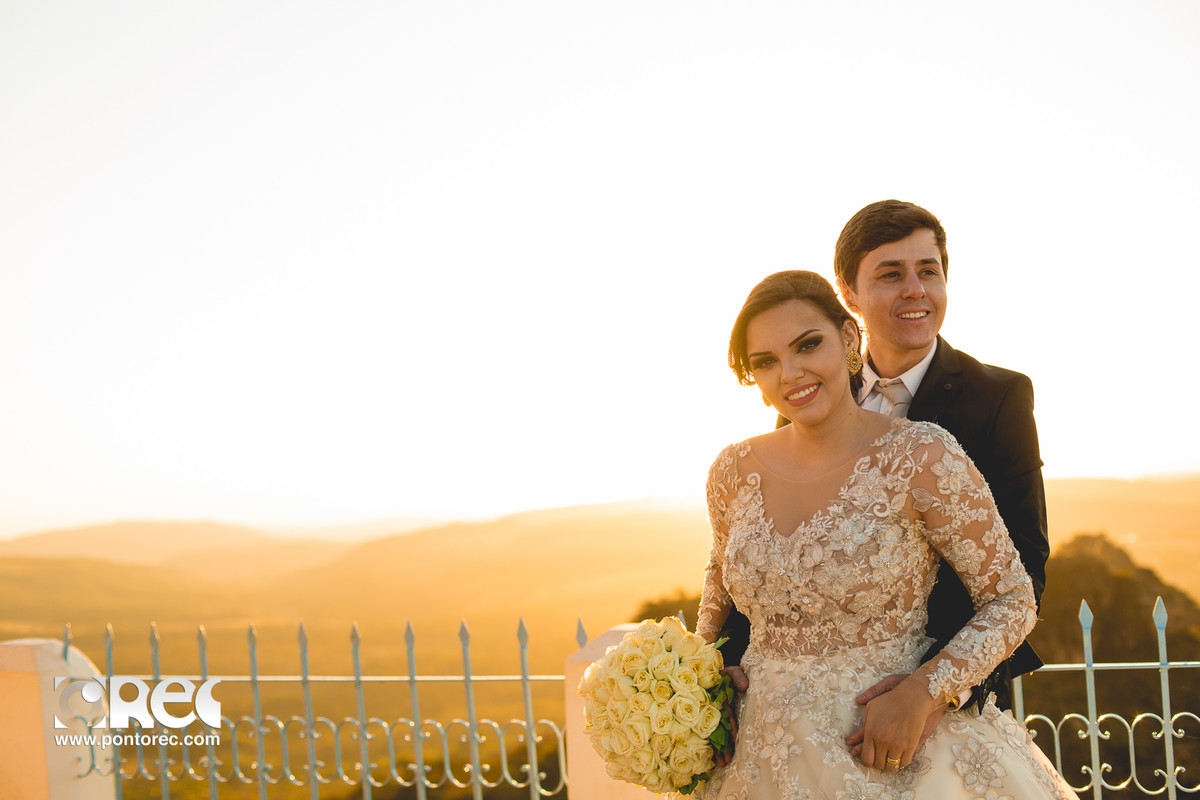 trash de dress, pirenopolis, goias, goiania, fotografia, fotografo de casamento, fotografo, fotografia de casamento, pre casamento, casamento com estilo, instalove,, cachoeira, por do sol