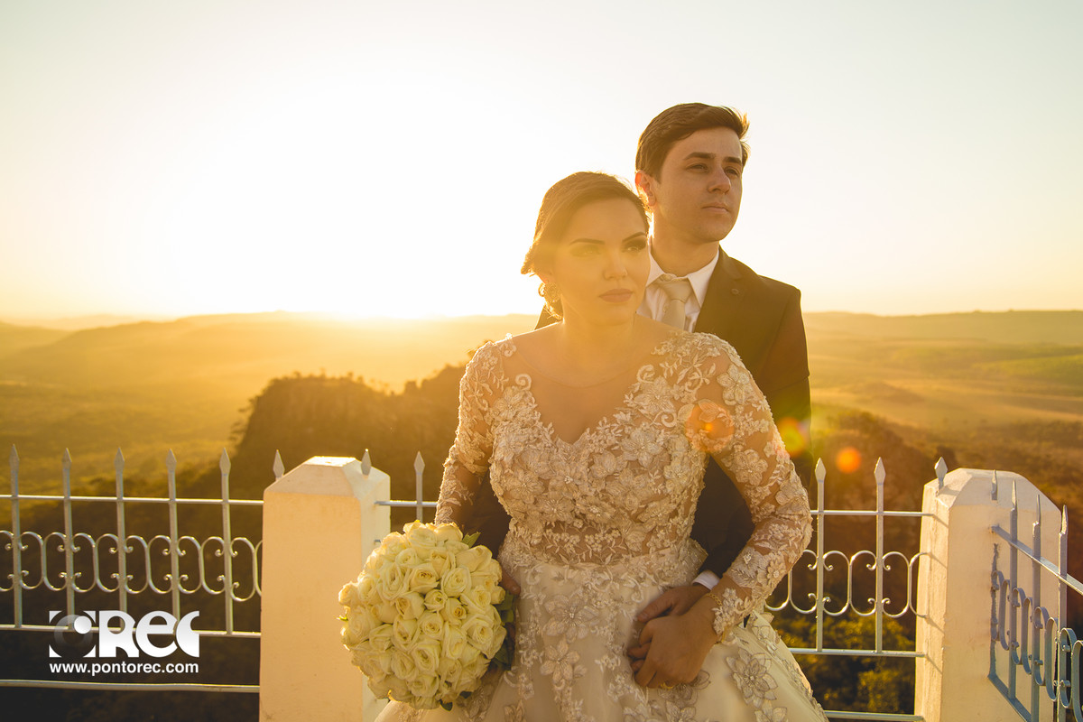 trash de dress, pirenopolis, goias, goiania, fotografia, fotografo de casamento, fotografo, fotografia de casamento, pre casamento, casamento com estilo, instalove,, cachoeira, por do sol