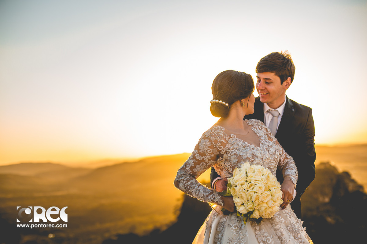 trash de dress, pirenopolis, goias, goiania, fotografia, fotografo de casamento, fotografo, fotografia de casamento, pre casamento, casamento com estilo, instalove,, cachoeira, por do sol