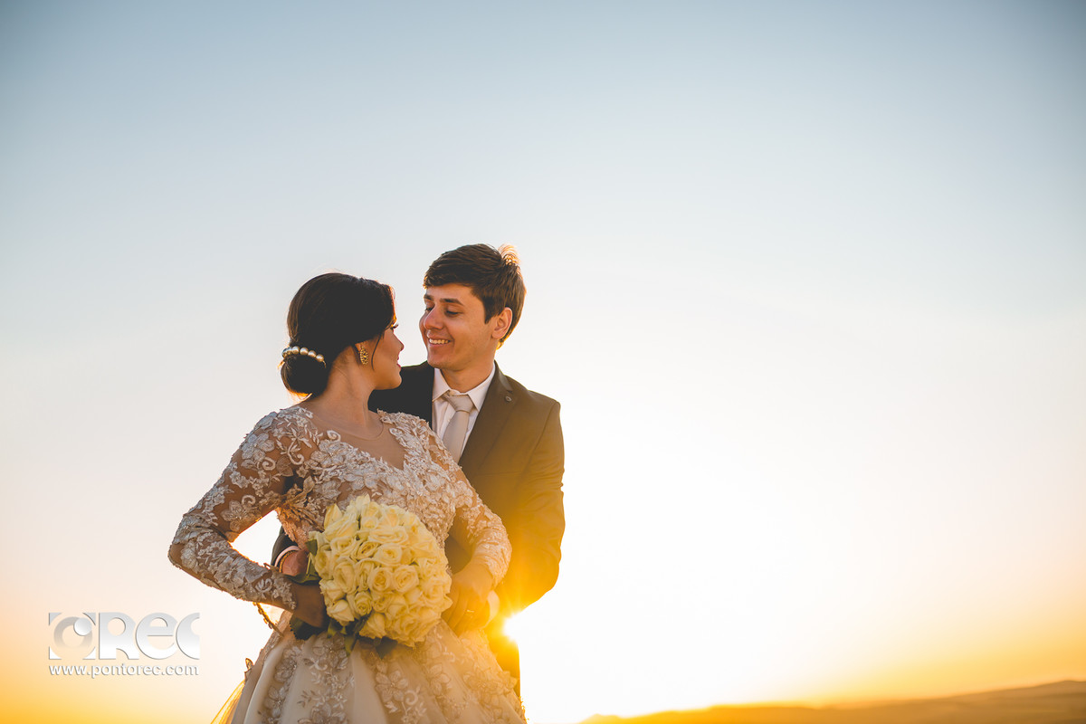 trash de dress, pirenopolis, goias, goiania, fotografia, fotografo de casamento, fotografo, fotografia de casamento, pre casamento, casamento com estilo, instalove,, cachoeira, por do sol