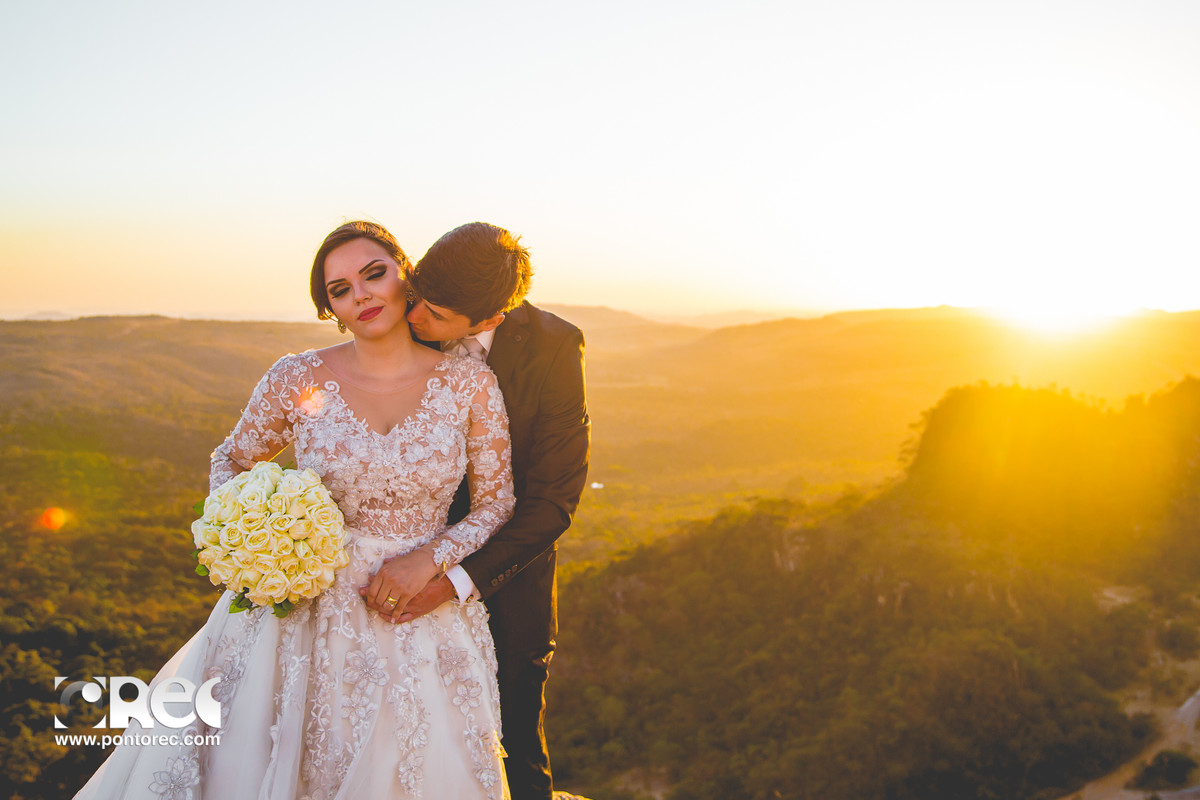 trash de dress, pirenopolis, goias, goiania, fotografia, fotografo de casamento, fotografo, fotografia de casamento, pre casamento, casamento com estilo, instalove,, cachoeira, por do sol