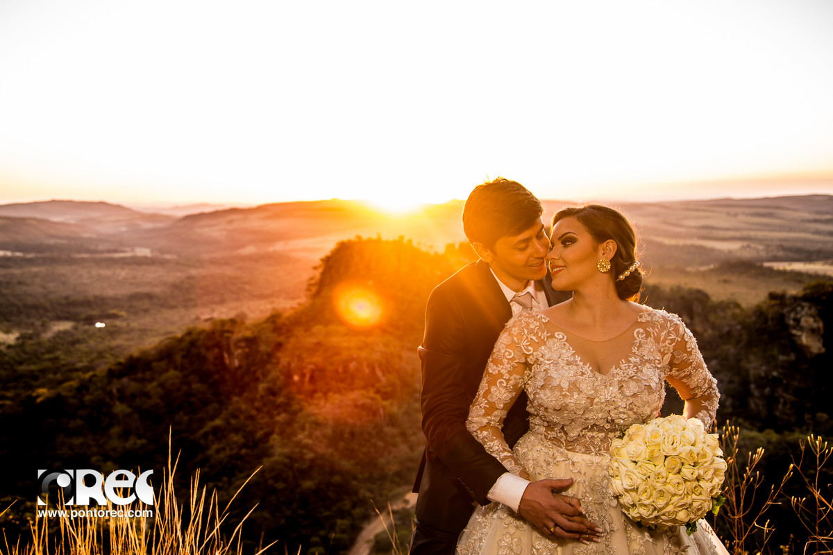 trash de dress, pirenopolis, goias, goiania, fotografia, fotografo de casamento, fotografo, fotografia de casamento, pre casamento, casamento com estilo, instalove,, cachoeira, por do sol