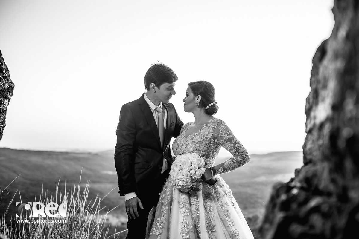 trash de dress, pirenopolis, goias, goiania, fotografia, fotografo de casamento, fotografo, fotografia de casamento, pre casamento, casamento com estilo, instalove,, cachoeira, por do sol
