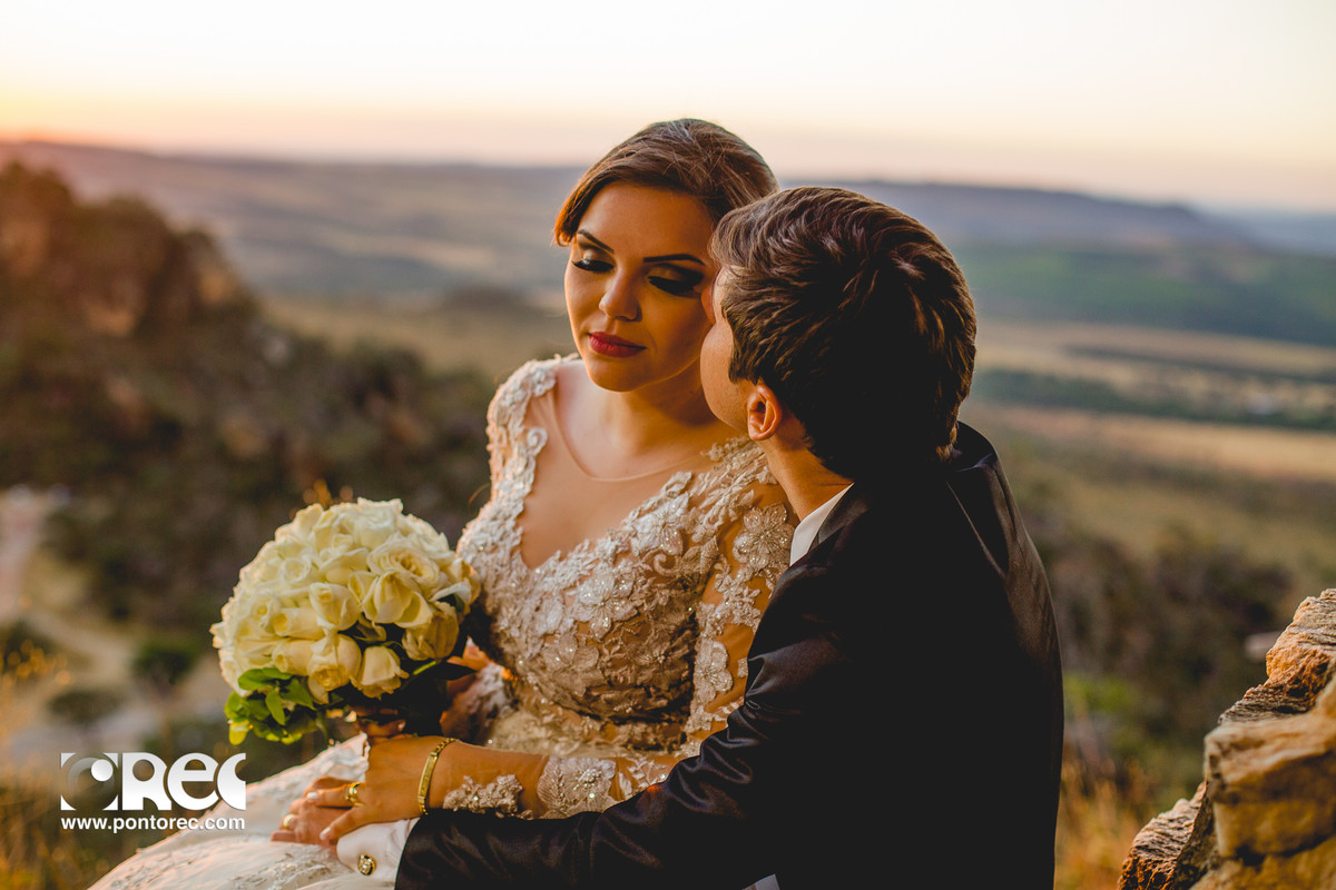 trash de dress, pirenopolis, goias, goiania, fotografia, fotografo de casamento, fotografo, fotografia de casamento, pre casamento, casamento com estilo, instalove,, cachoeira, por do sol