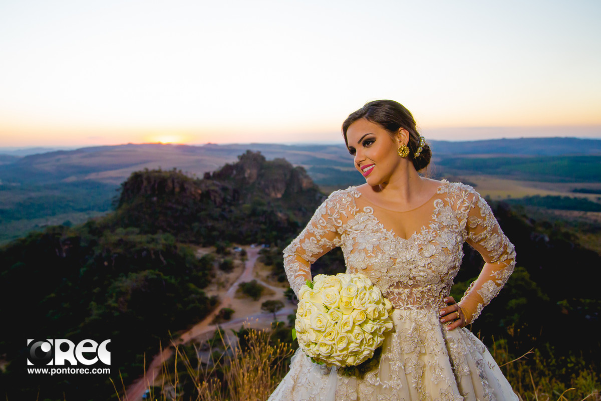 trash de dress, pirenopolis, goias, goiania, fotografia, fotografo de casamento, fotografo, fotografia de casamento, pre casamento, casamento com estilo, instalove,, cachoeira, por do sol