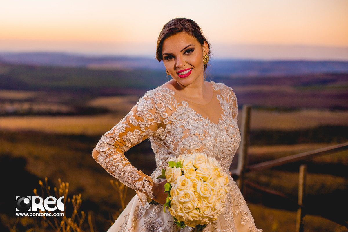 trash de dress, pirenopolis, goias, goiania, fotografia, fotografo de casamento, fotografo, fotografia de casamento, pre casamento, casamento com estilo, instalove,, cachoeira, por do sol