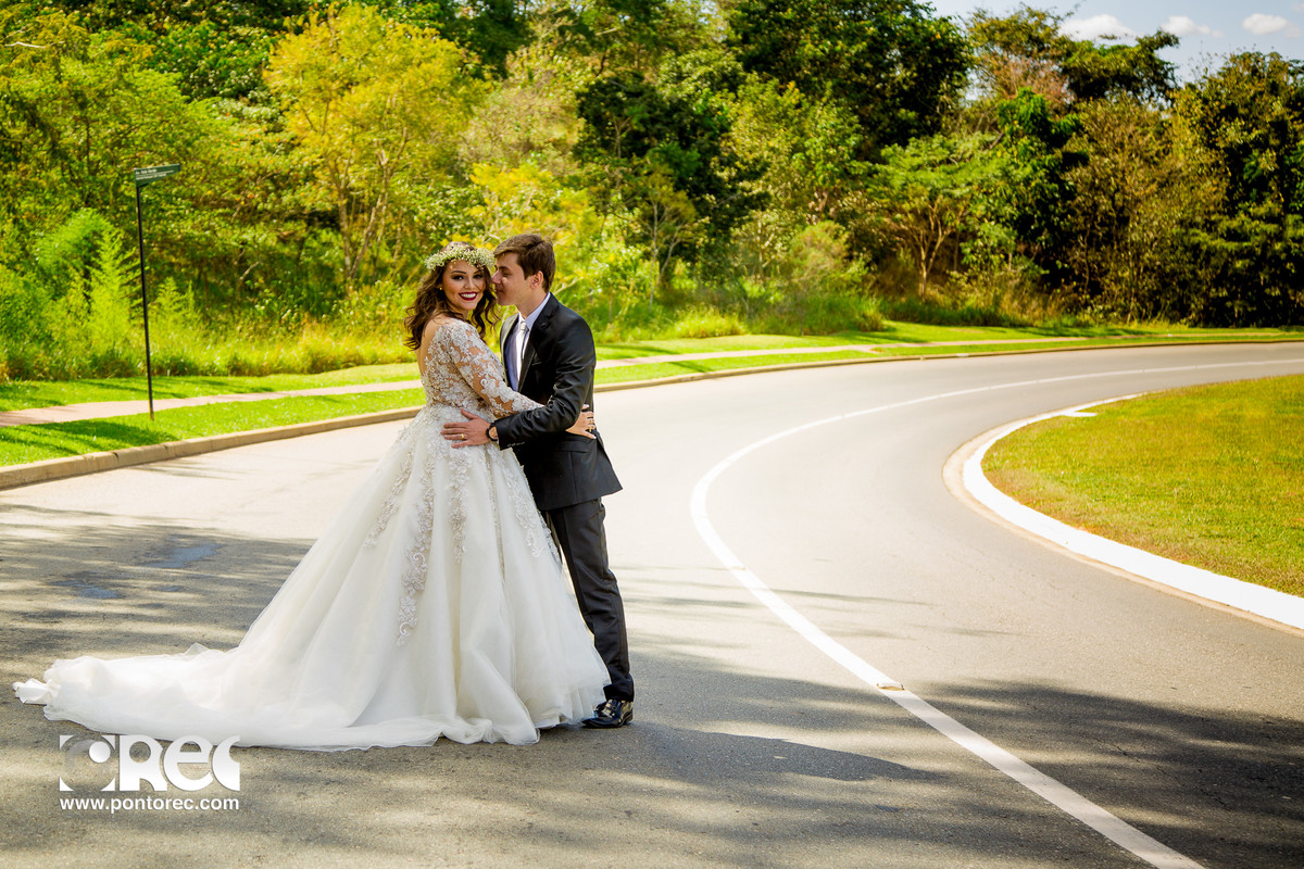 trash de dress, pirenopolis, goias, goiania, fotografia, fotografo de casamento, fotografo, fotografia de casamento, pre casamento, casamento com estilo, instalove,, cachoeira, por do sol