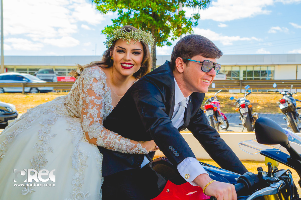trash de dress, pirenopolis, goias, goiania, fotografia, fotografo de casamento, fotografo, fotografia de casamento, pre casamento, casamento com estilo, instalove,, cachoeira, bmw, noiva de bmw