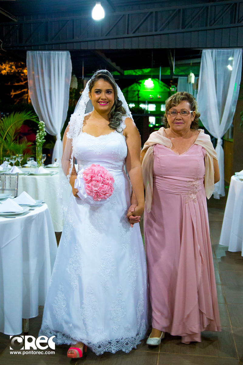 vestido de noiva, fotografo campo grande, fotografia campo grande, fotografo campo grande ms, fotografia campo grande ms, fotografo de casamento, fotografo de casamento em campo grande, vestido de casamento, buque de noiva, casamento top, campo grande, fo