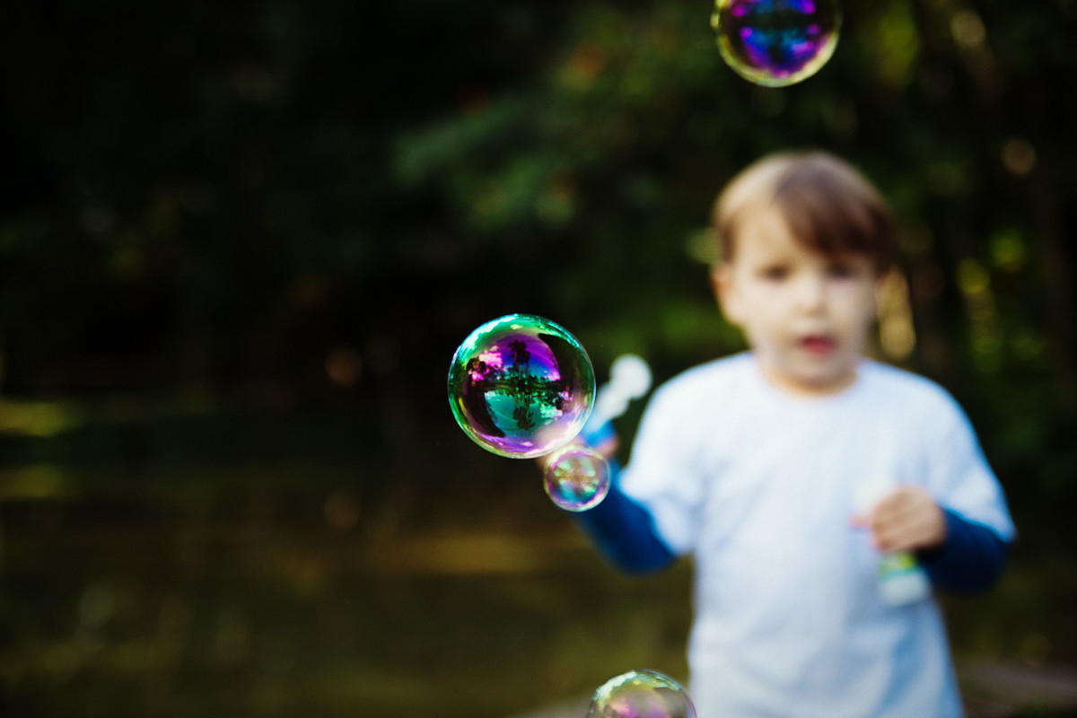 BOLHA DE SABÃO FOTOGRAFIA DE FAMÍLIA CAMPINAS SP, MUITO LINDO MENINO ESPERANDO O IRMÃO NASCER