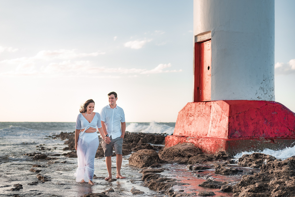 Ensaio pré-casamento, pre wedding, ensaio de casal, praia, galinhos, rio grande do norte, por-do-sol, farol