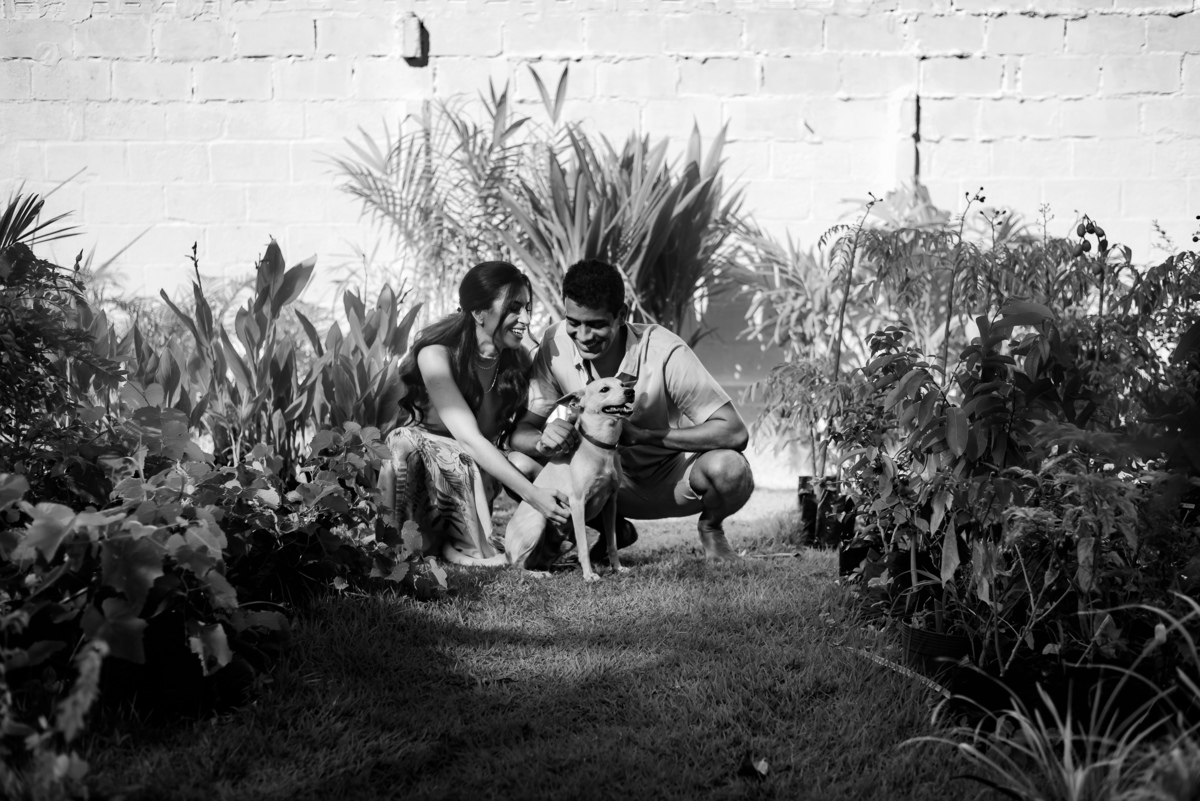 Ensaio de casal em natal rn, ensaio de casal em parnamirim rn, ensaio de casal na praia de cotovelo rn, ensaio de casal com cachorro, ensaio de casal com pet, ensaio de casal com tartaruga, ensaio de casal na praia, ensaio de casal em casa