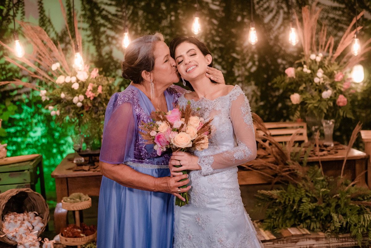 Casamento rústico ao ar livre, Casamento de dia, casamento no campo, Natal Rio Grande do Norte, Lótus Recepções, eventos em natal, fotografo em natal, fotografo de casamento em natal, noiva com a avó.