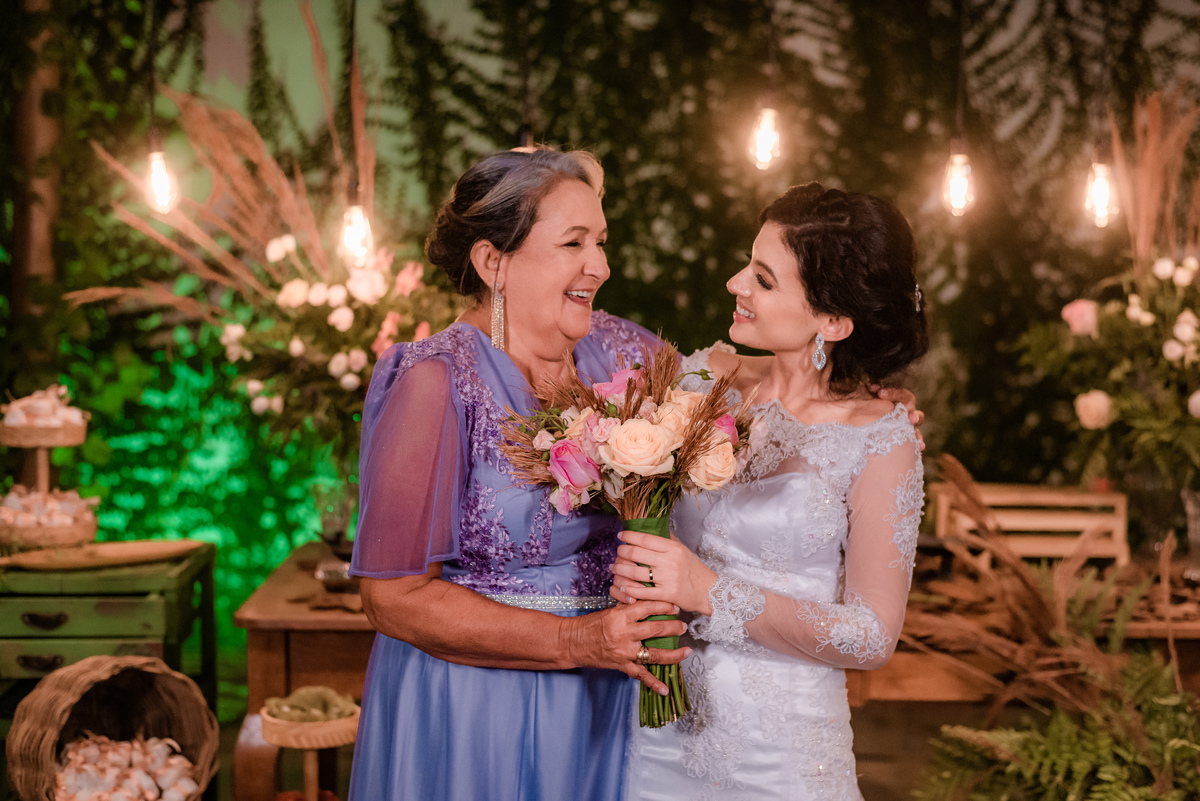 Casamento rústico ao ar livre, Casamento de dia, casamento no campo, Natal Rio Grande do Norte, Lótus Recepções, eventos em natal, fotografo em natal, fotografo de casamento em natal,. noiva com a avó