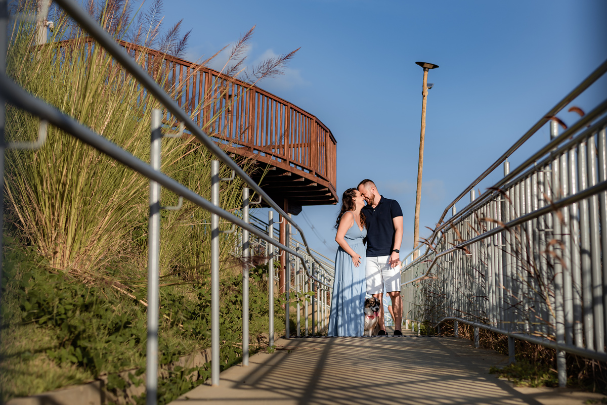 Ensaio de Casal em Natal - Condomínio Mirantes Caminho do MAr - Fotógrafo em Natal - Fotógrafo de Casamento em Natal - Ensaio de Casal - Pet - Ensaio de casal com pet - cachorro - cachorro