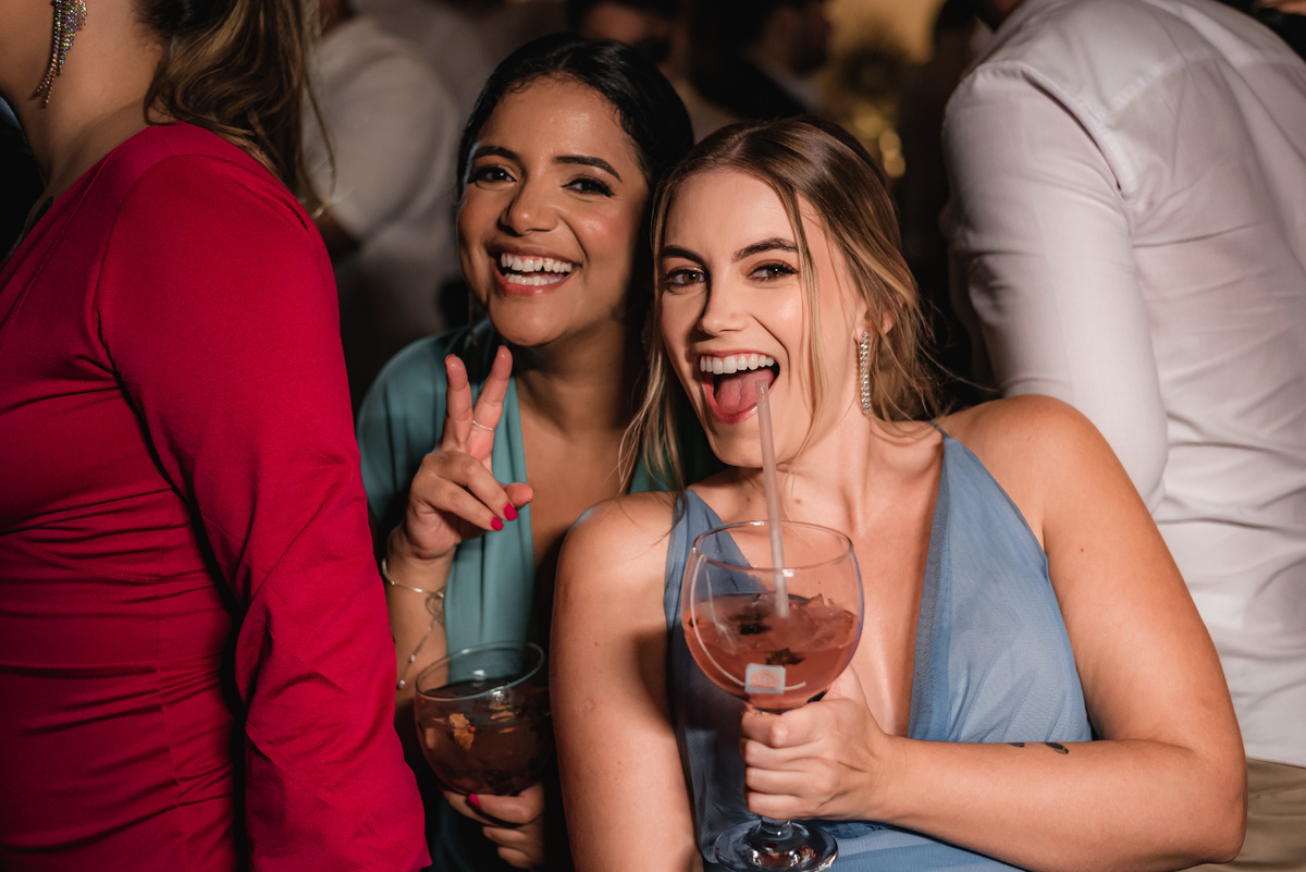 Fotografo de Casamento em Natal, Via costeira, Fotografo em Natal, Hotel Barreira Rocha, Casamento no Hotal Barreira Rocha - Natal - RN, amigas da noiva na festa do casamento