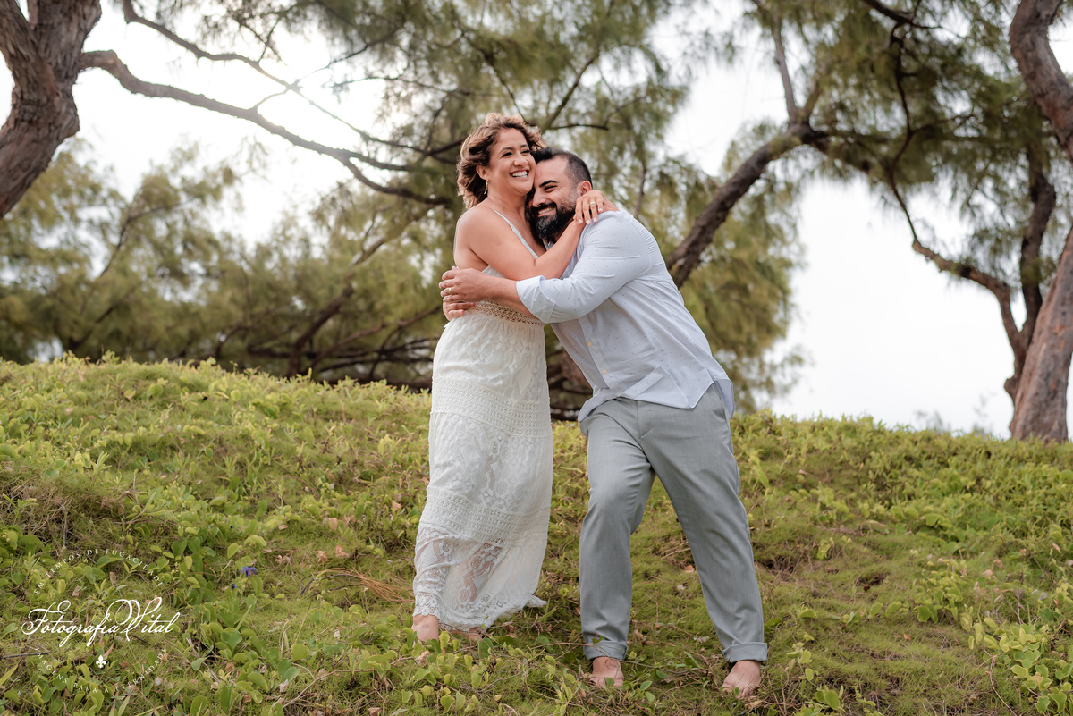 Ensaio de Casal em Natal RN, Fotógrafo de Casamento em Natal. Praia dos Pinheiros, Pinheiros da Via Costeira, Prewedding, Ensaio pré-casamento.