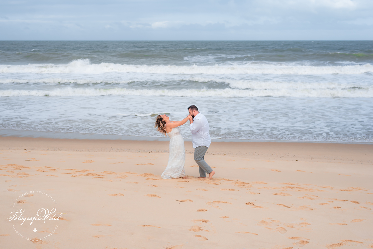 Ensaio de Casal em Natal RN, Fotógrafo de Casamento em Natal. Praia dos Pinheiros, Pinheiros da Via Costeira, Prewedding, Ensaio pré-casamento.