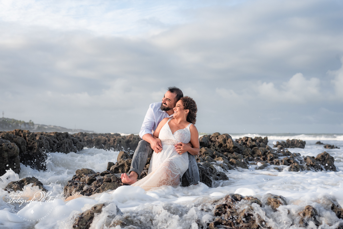 Ensaio de Casal em Natal RN, Fotógrafo de Casamento em Natal. Praia dos Pinheiros, Pinheiros da Via Costeira, Prewedding, Ensaio pré-casamento.