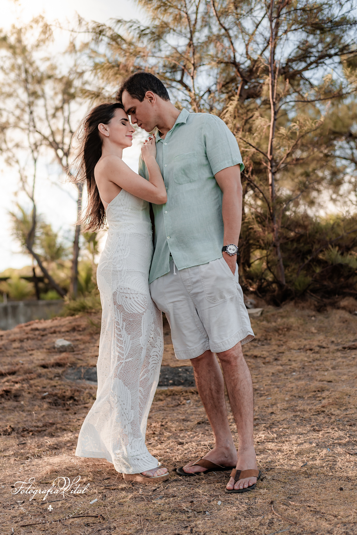 Ensaio de casal com cachorro em natal rn, pinheiros da via costeira, prewedding, pre casamento, book de casal