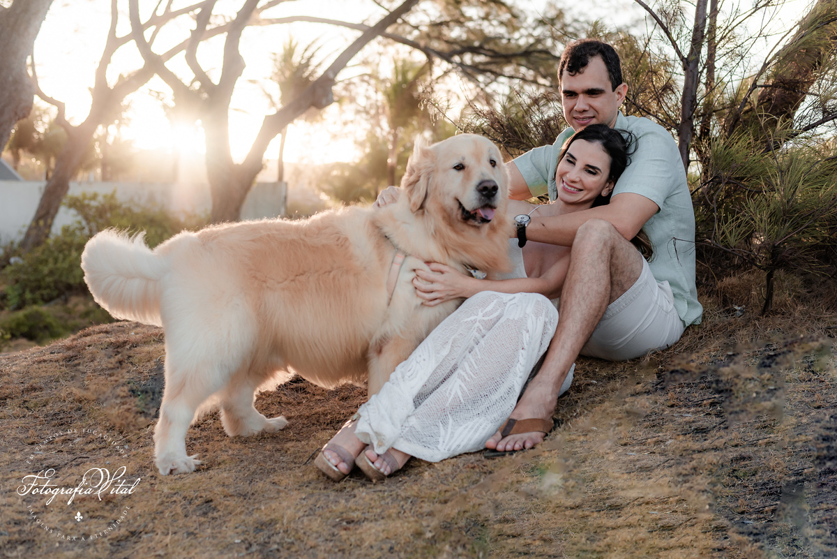 Ensaio de casal com cachorro em natal rn, pinheiros da via costeira, prewedding, pre casamento, book de casal