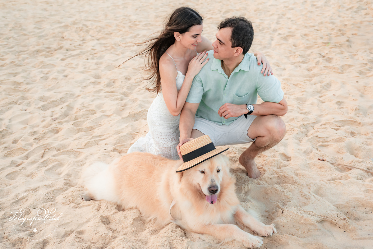 Ensaio de casal com cachorro em natal rn, pinheiros da via costeira, prewedding, pre casamento, book de casal