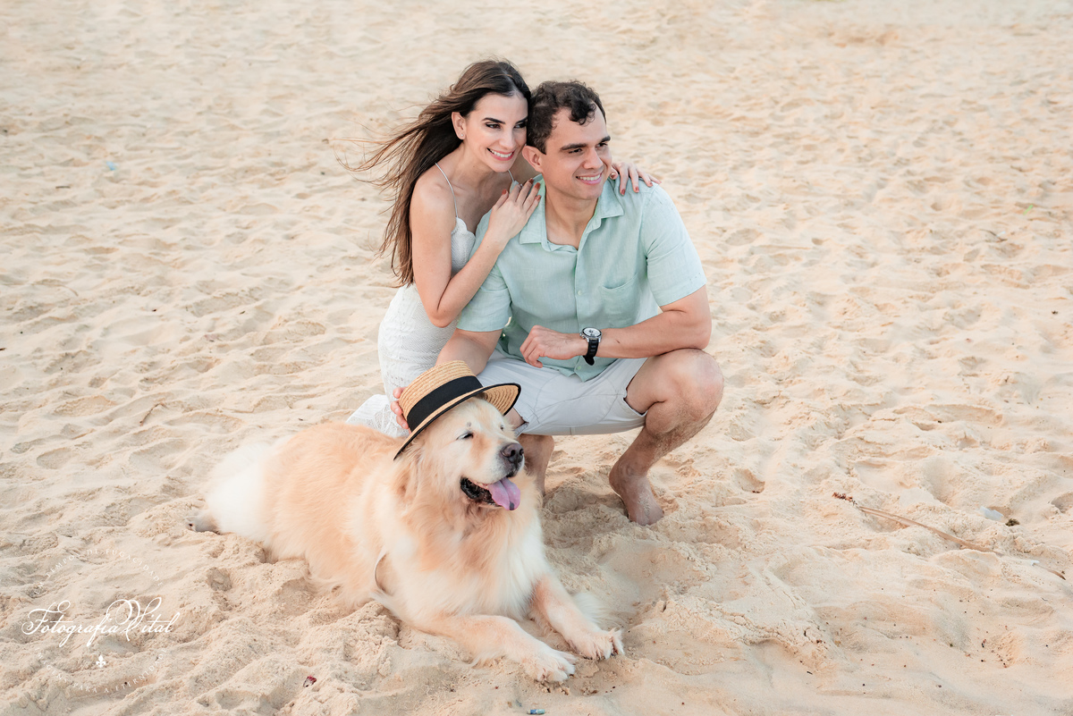 Ensaio de casal com cachorro em natal rn, pinheiros da via costeira, prewedding, pre casamento, book de casal