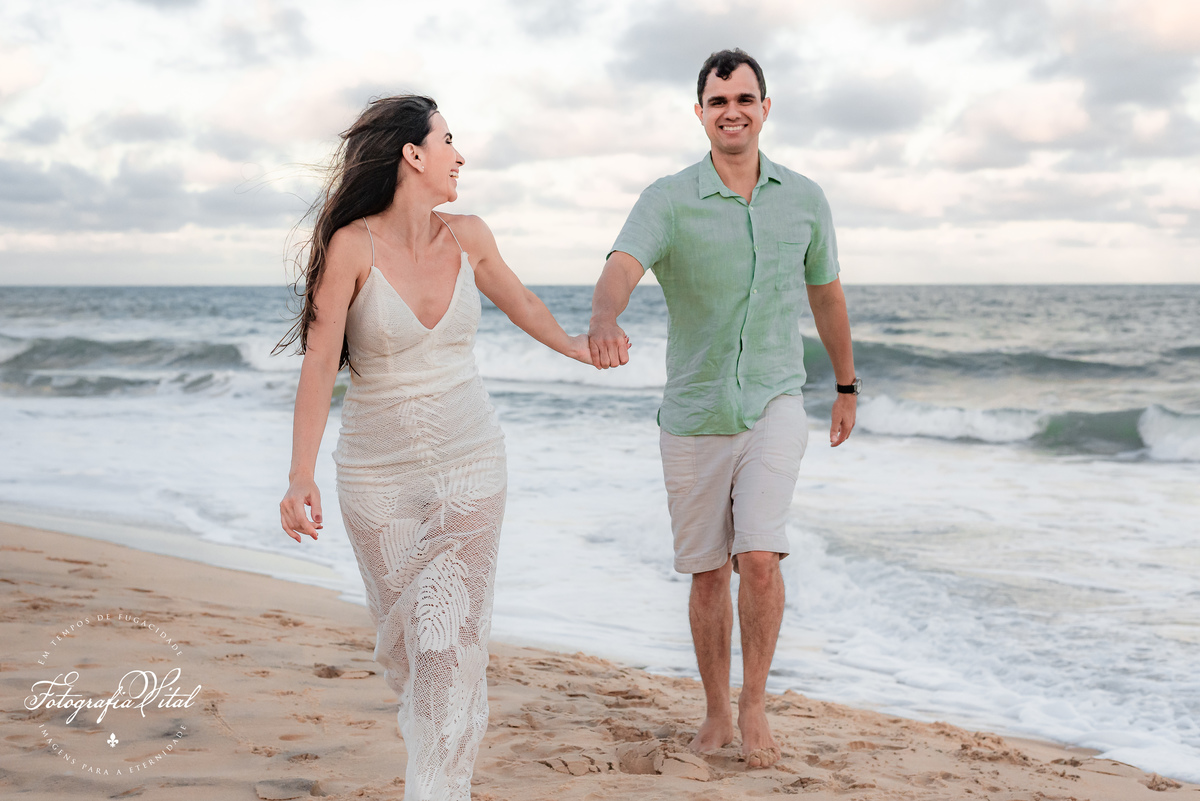 Ensaio de casal com cachorro em natal rn, pinheiros da via costeira, prewedding, pre casamento, book de casal