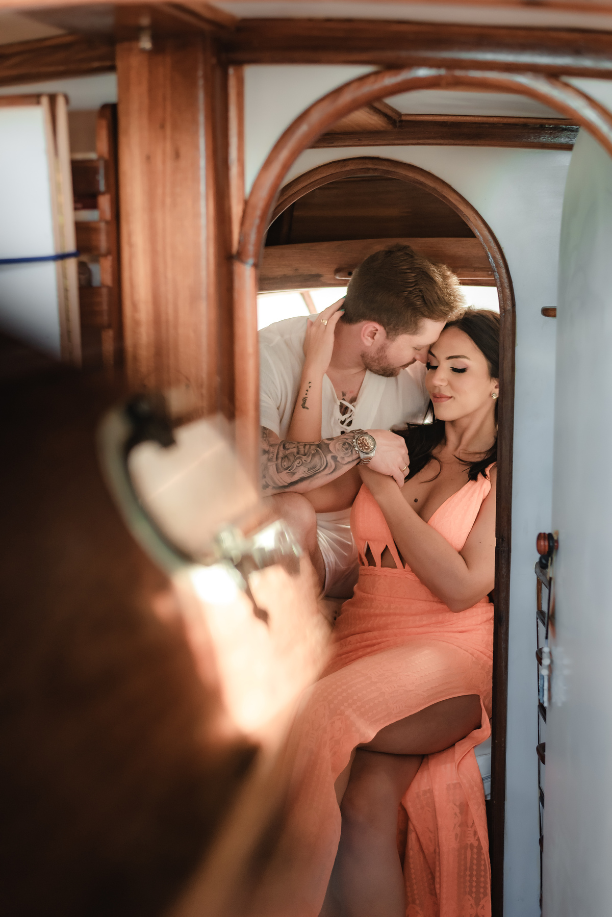 ensaio de casal no veleiro paraíso, vento leve, natal - rn, pre-wedding, precasamento, book de casal