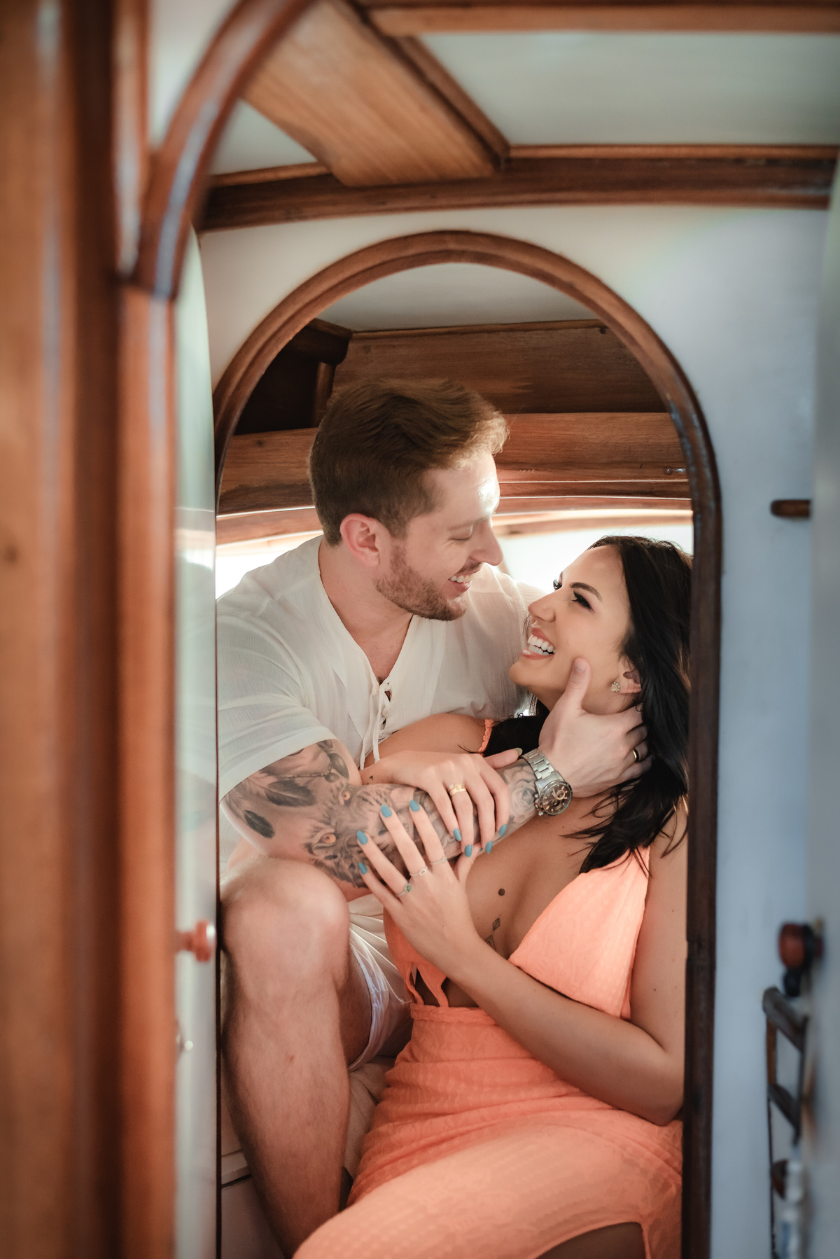 ensaio de casal no veleiro paraíso, vento leve, natal - rn, pre-wedding, precasamento, book de casal