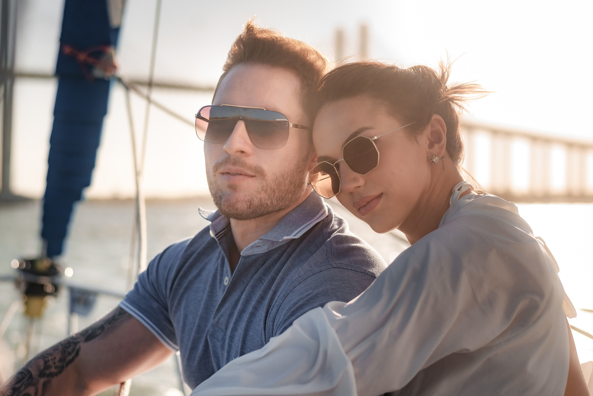 ensaio de casal no veleiro paraíso, vento leve, natal - rn, pre-wedding, precasamento, book de casal