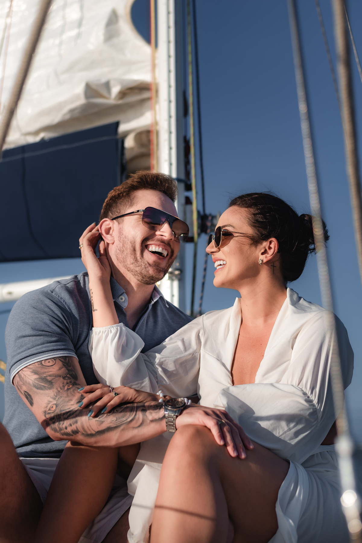 ensaio de casal no veleiro paraíso, vento leve, natal - rn, pre-wedding, precasamento, book de casal