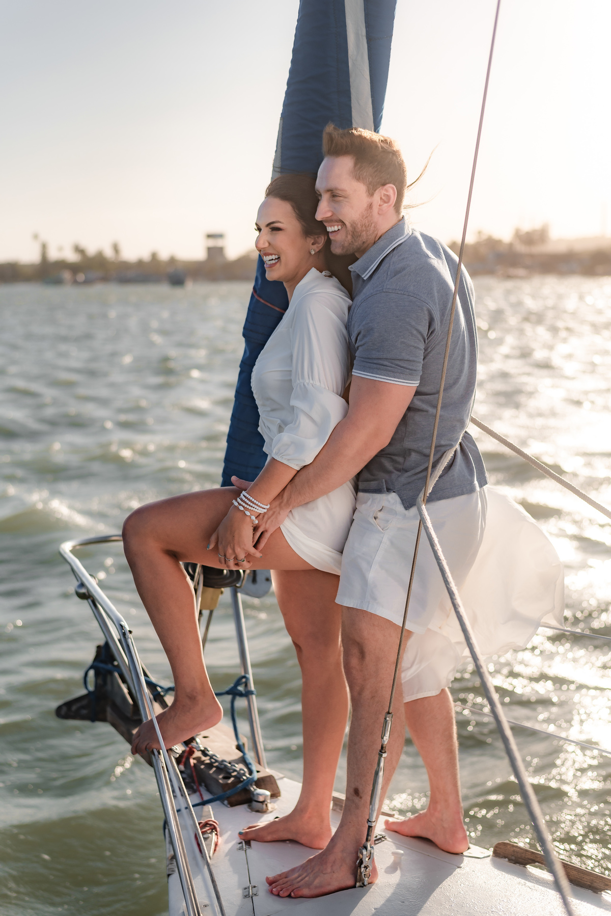 ensaio de casal no veleiro paraíso, vento leve, natal - rn, pre-wedding, precasamento, book de casal