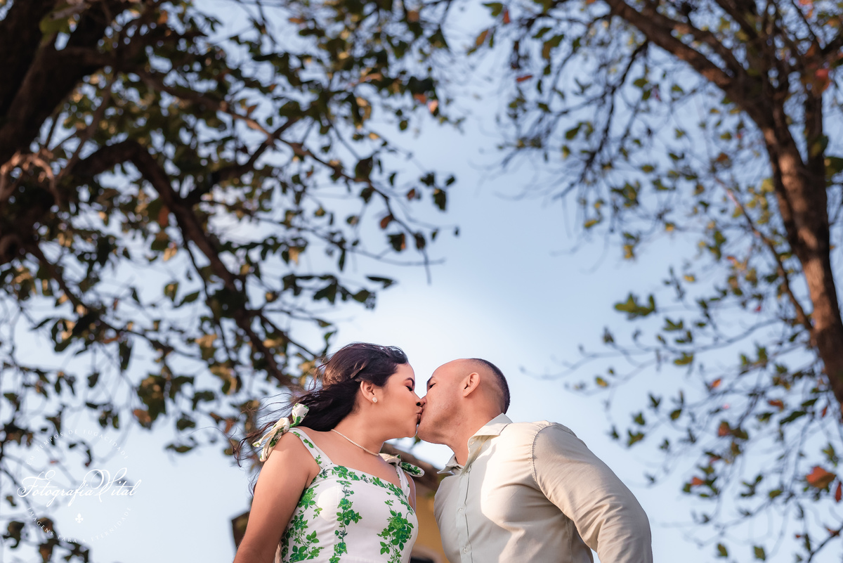 Ensaio de Casal da Letícia e do Jussier, na casa Grande do Engenho Umburana em Ceará-Mirim / RN.